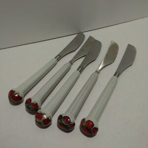 5 vintage Denby butter knives.